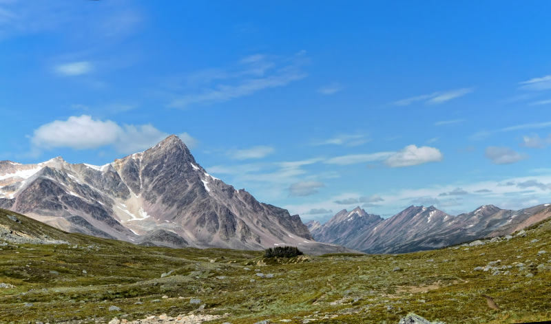 From Jonas Pass to the north